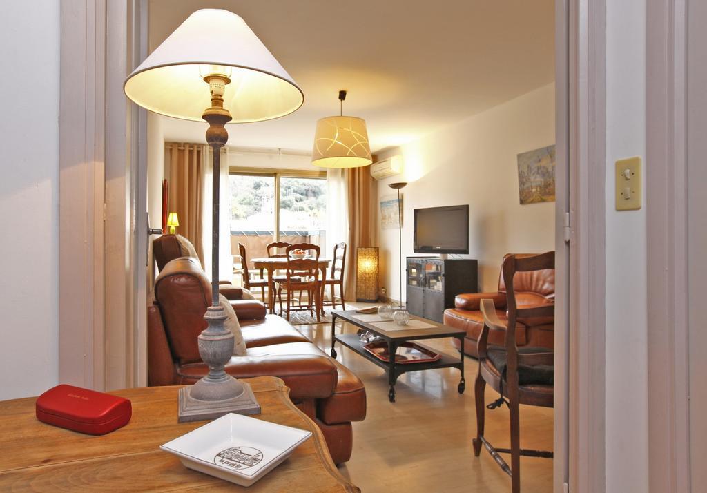 Appartement 6 Personnes Avec Terrasse Le Port Nice Room photo